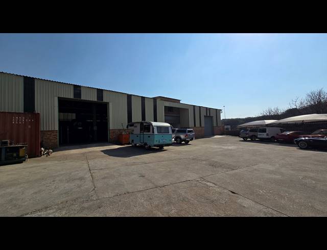 500M² WAREHOUSE TO LET IN SEBENZA